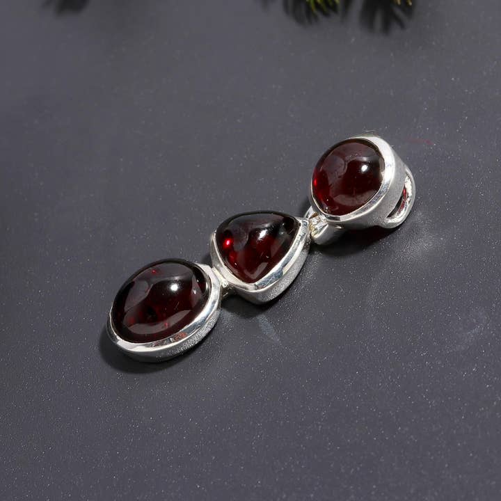AG 925 JEWELLERY - Wholesale Individual Charm/Pendant - 925 Silver Triple Garnet Drop Pendant2