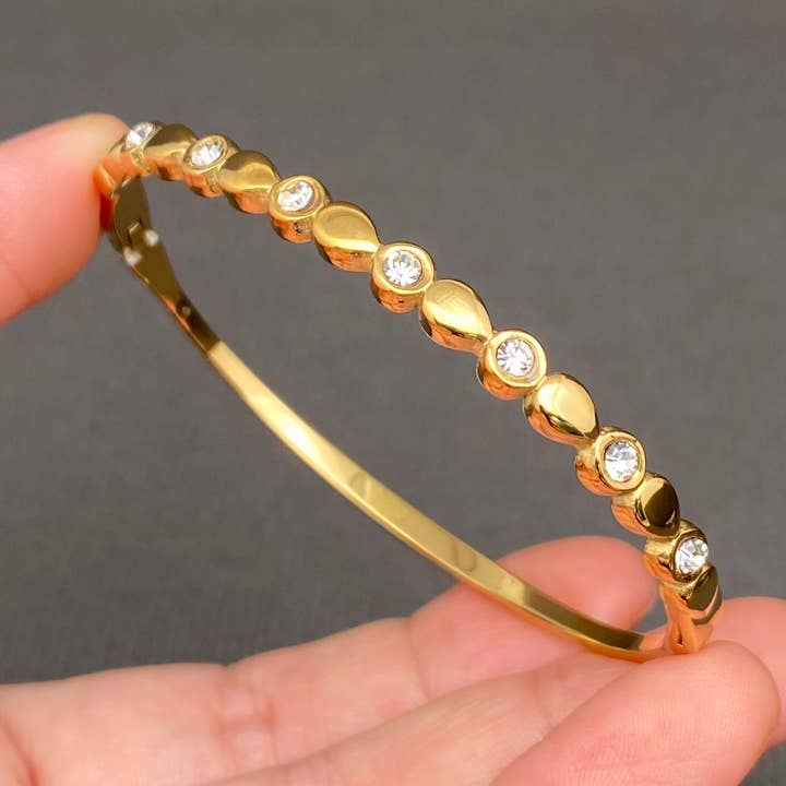 Zircon Inlaid 18K Gold Plated S.Steel Openable Cuff - FGS for wholesale by Mio Queena