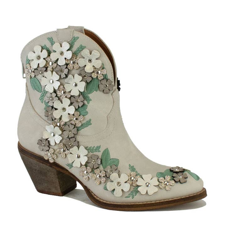 Beast Fashion GLENDA-01 Stacked Heel Floral Appliqu¨¦ Western Cowboy Boots-12 Pairs Pack-56.75/Pair for wholesale by Mars Sky Shoes Wholesale