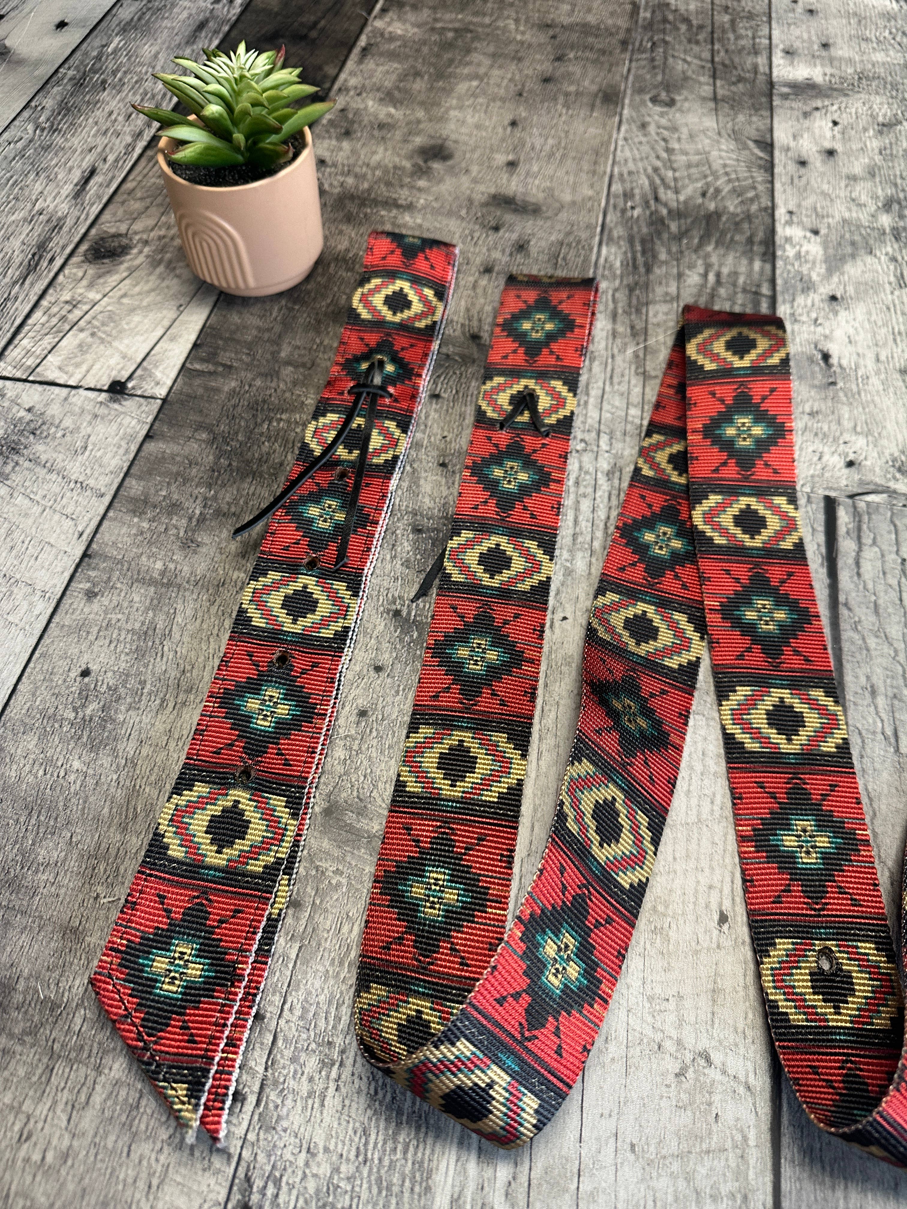 Schulz Equine - Wholesale Paardrijuitrusting - Set van nylon Latigo en Off Billet22