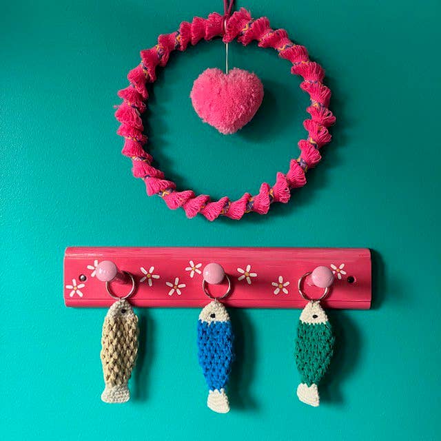 Luna-Leena  - handmade in Nepal - Wholesale Keychain - Women's - sleutelhanger vis blauw - tas bedel hand gehaakt biologisch katoen2