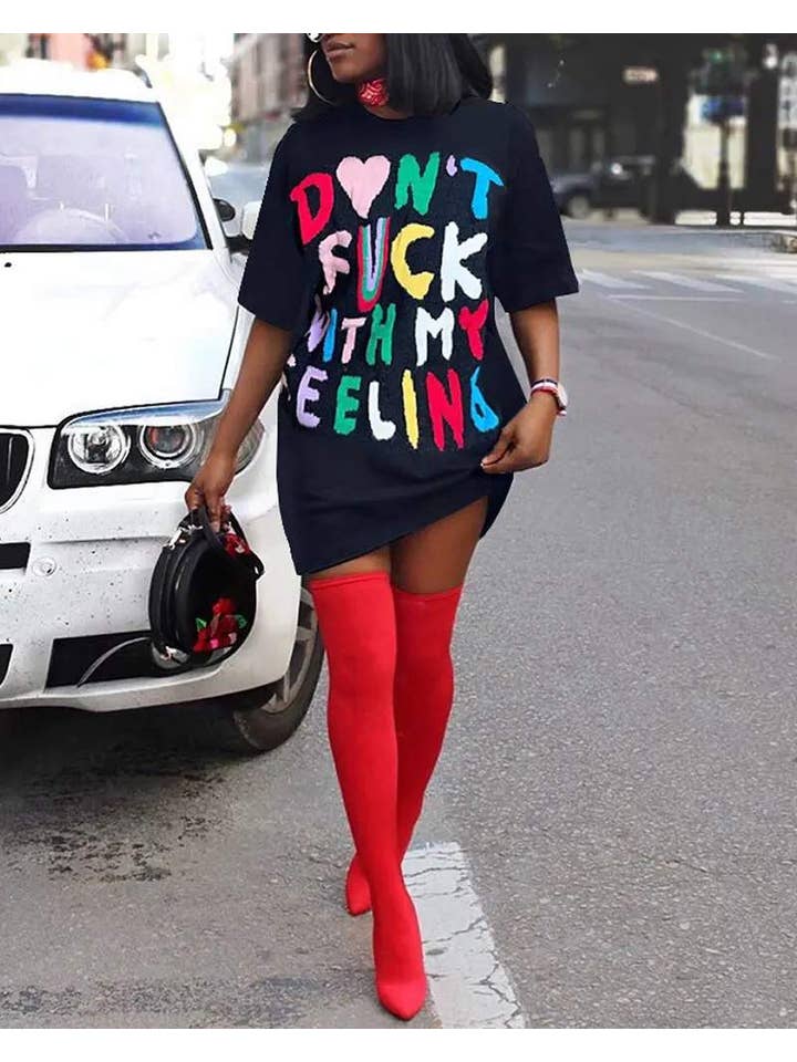 Queen Fashion – Großhandel Bluse – Damen – lässiges T-Shirt mit Herz-Buchstaben-Druck