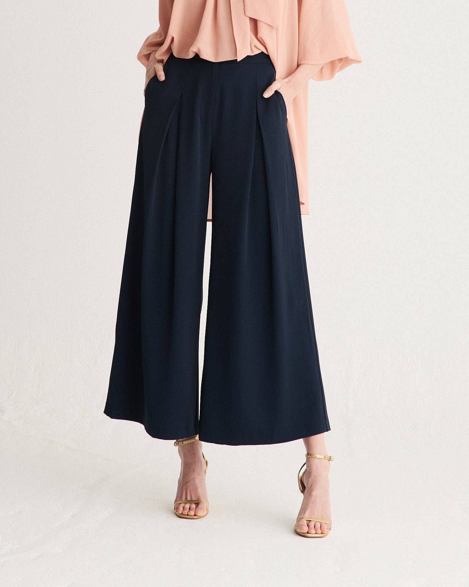 Bruna - Vendita all'ingrosso Pantalone - Donna - Pantaloni Mindy Navy · Allure ·1