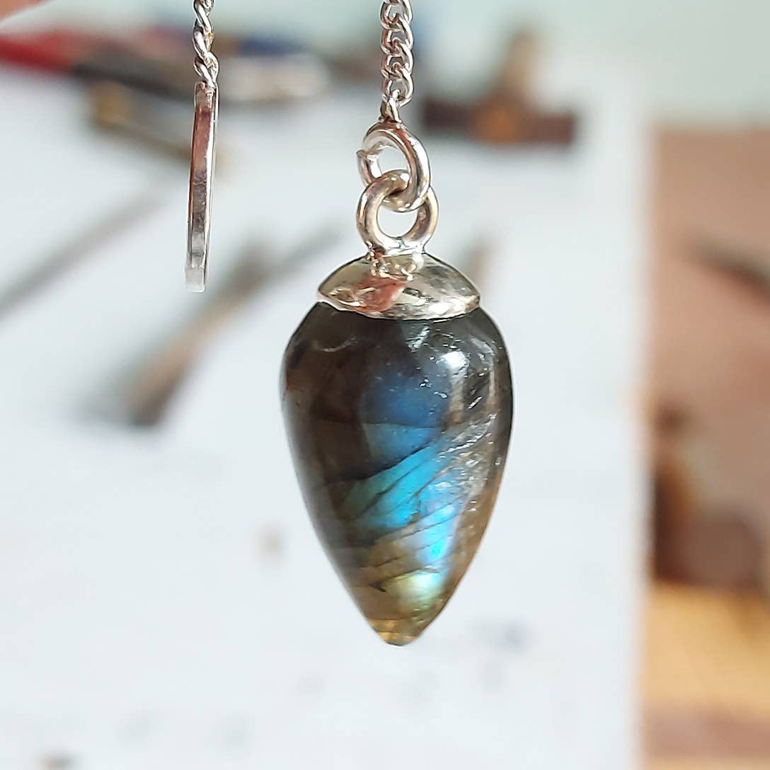 Crystal Earth Sterling – wholesale Pendulum board – Necklace Sterling Pendulums - Labradorite1