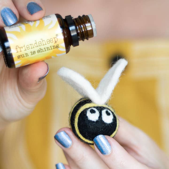 Friendsheep - Wholesale Pet Toy Set - Cat/Dog - Berta the Honey Bee and Sisters Eco Wool Pet Toys Fresheners3