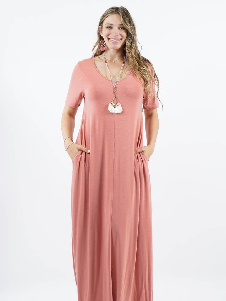 42POPS - Wholesale Dress - Women's - ",,,,..._ Plus size Maxi Dress with side-pockets
