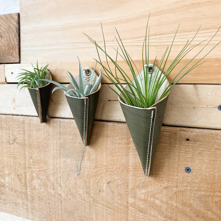 Gemini Handmade - Wholesale Hanging Planter - Air Plant Cone- Large4