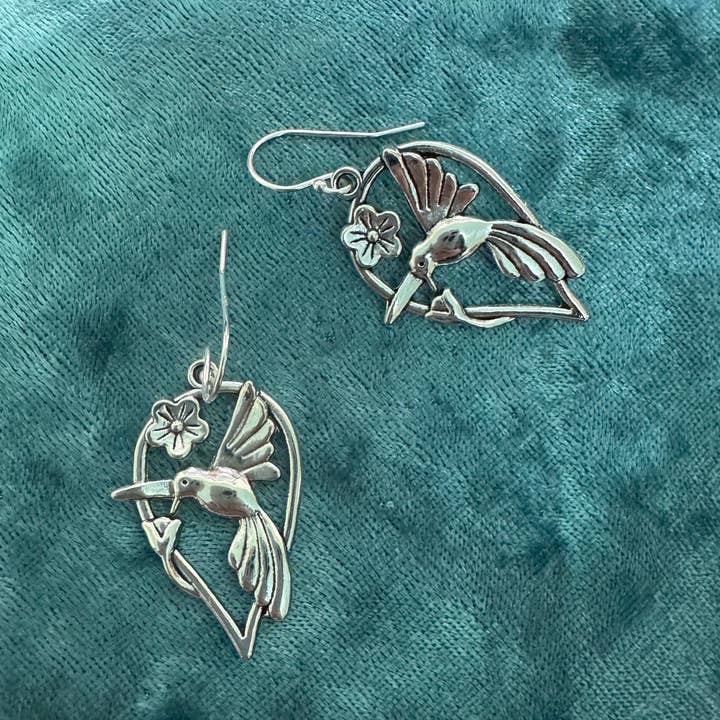 Elizabeth Jewelry - Wholesale Dangle Earrings - Silver hummingbird drop earring1