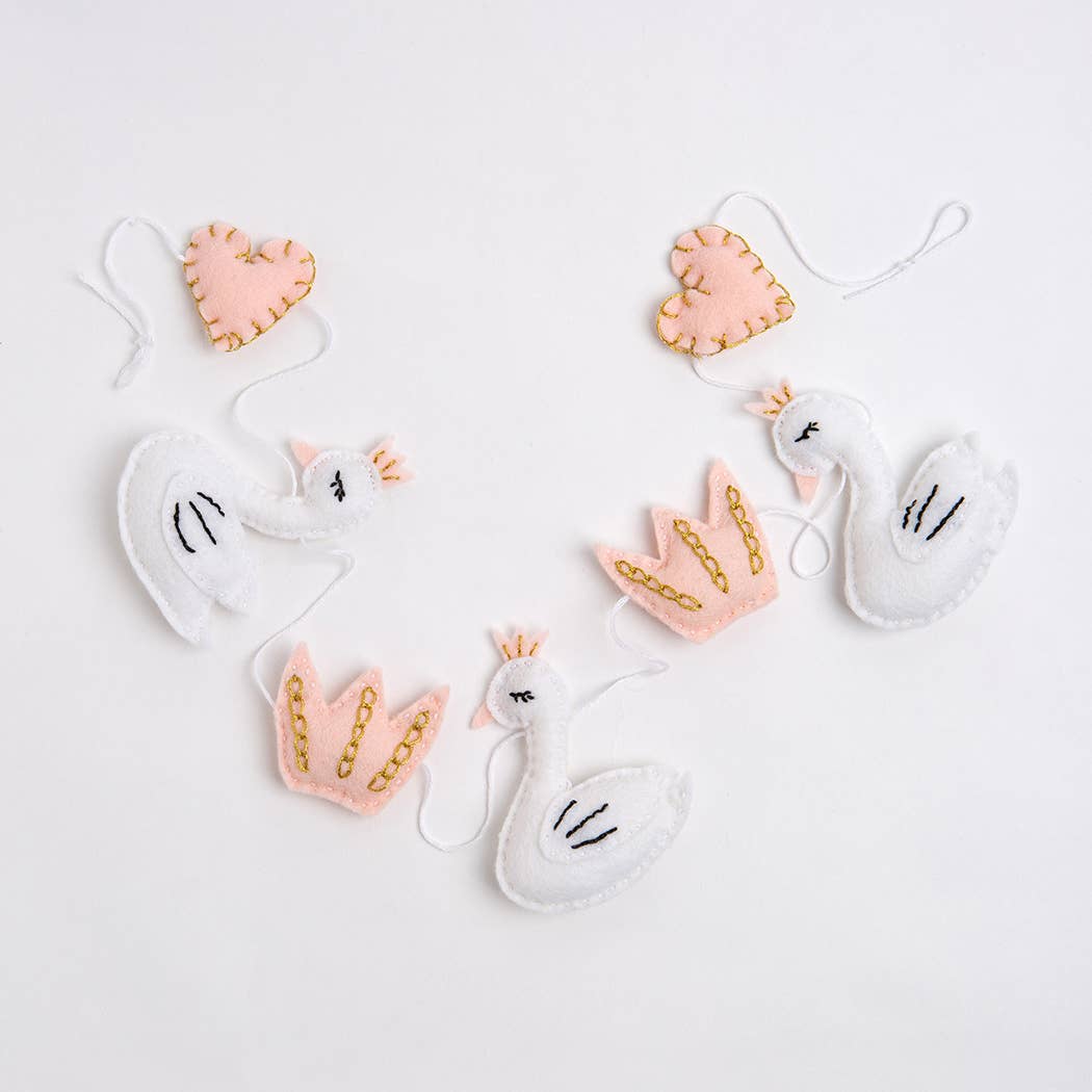 Wool Couture Company - Wholesale DIY Craft Kit - Swan Garland Felt Beginner Craft Kit5