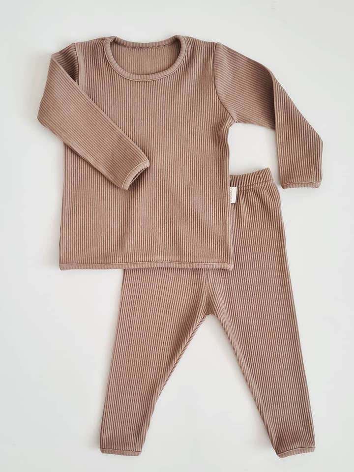 DreamBuy – Großhandel Mama-Kind-Set – Personalisierte Unisex Ripp-Loungewear für Erwachsene, passende Schlafanzüge3