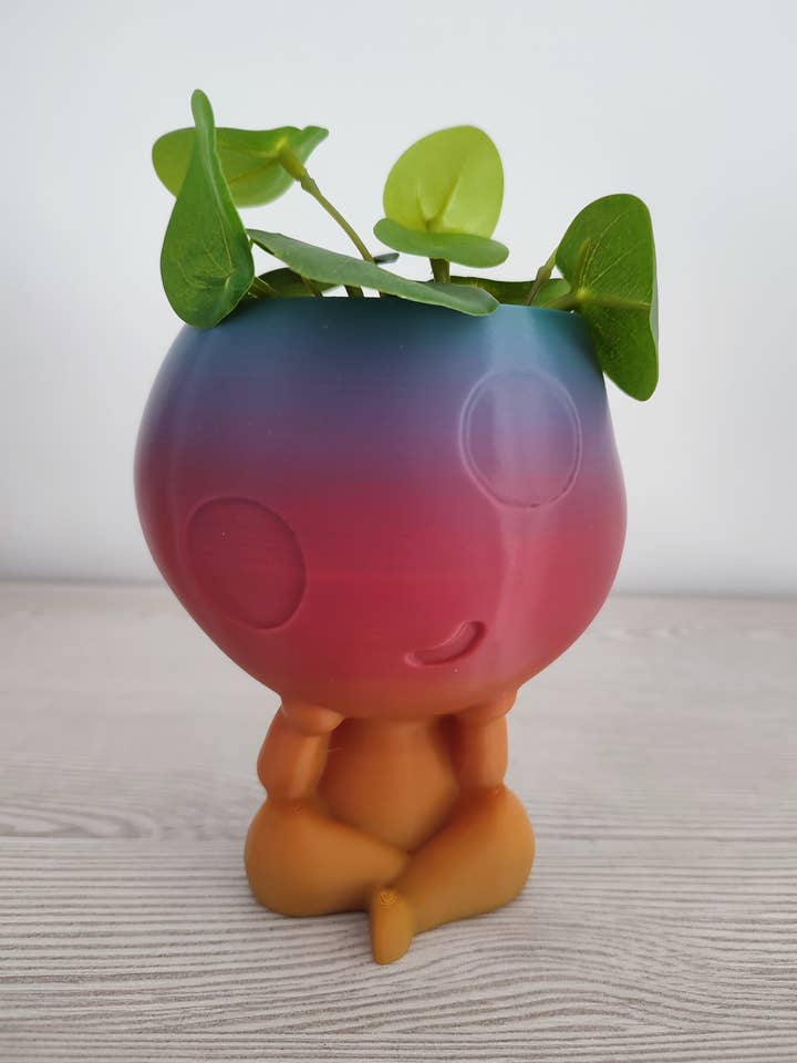 Happy Kodama planter - Home and garden decoration for wholesale by 3DROOTS