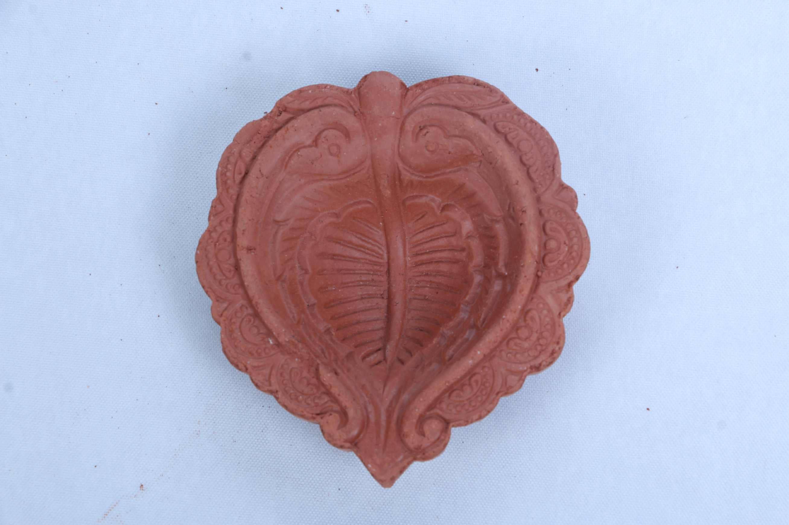 Ancientveda - Wholesale Candle holder - Clay Leaf Design MITTI DIYA 3.5"