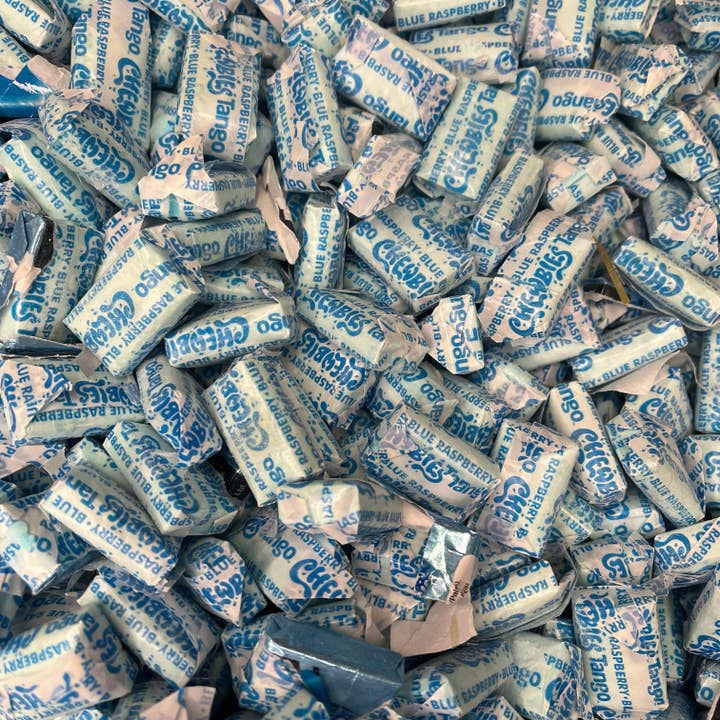 Tango Blue Raspberry Chewbies 10 pz - Dolci liofilizzati per la vendita all'ingrosso da parte di Freeze Dried Sweets