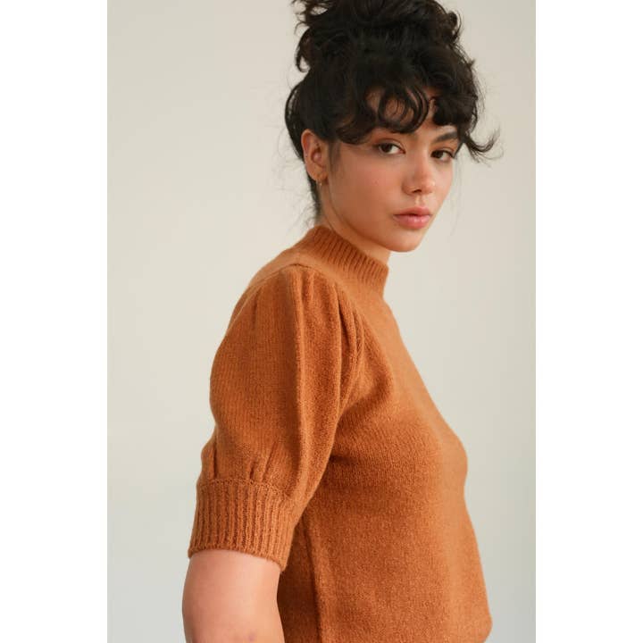 HYFVE - Wholesale Knit Sweater - Women's - DZ24E457-SHORT SLEEVE SWEATER WITH PUFF SLEEVES