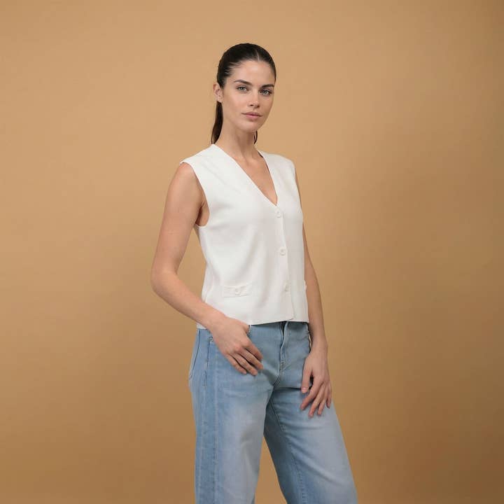 Ærmeløs let strikvest med V-hals – HY12461 for engroshandel hos Cecile Wang