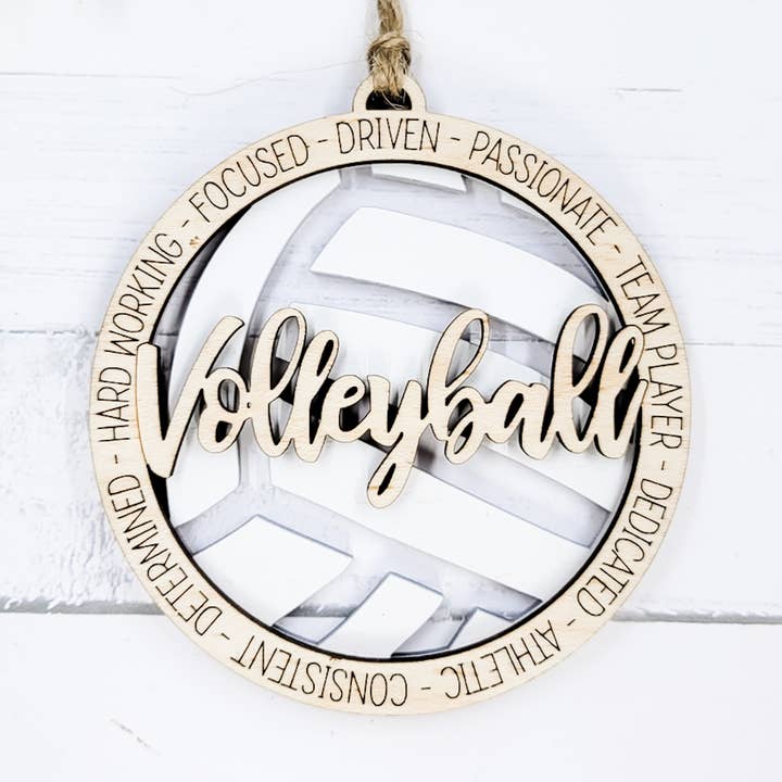 Ornement en bois Volleyball Attributes pour la vente par The Purple Chickadee