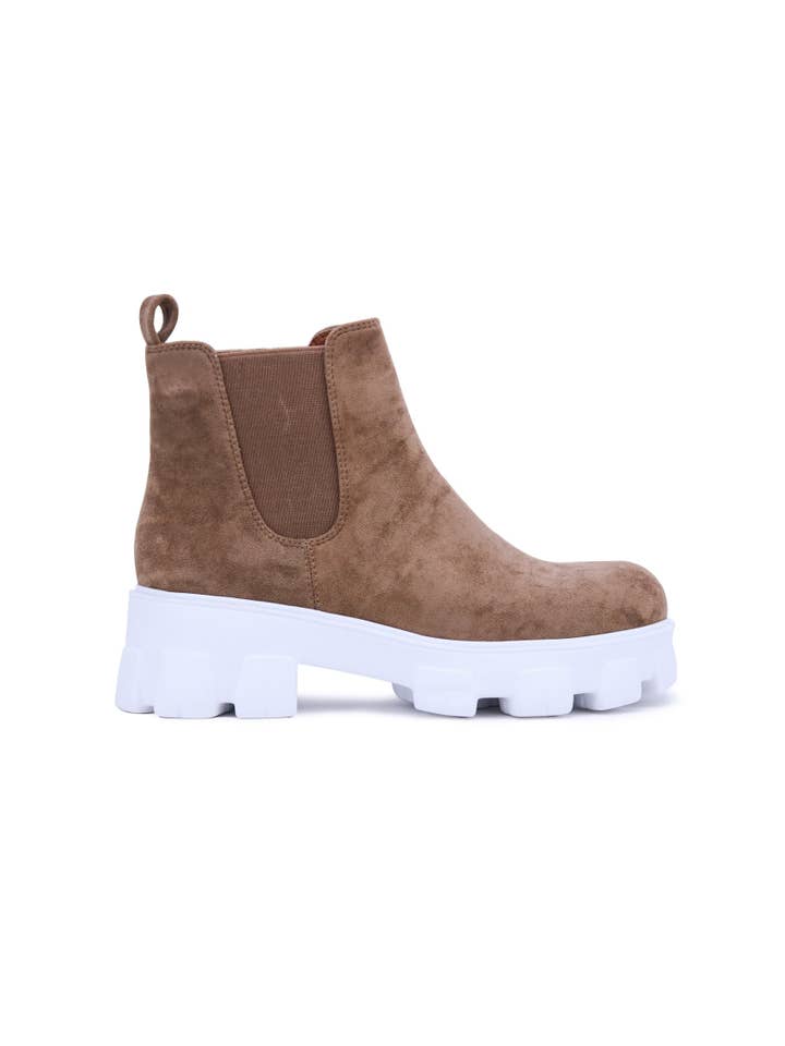 BEAST FASHION - Wholesale Chelsea Boots - Women's - MACY-01 Chunky Chelsea Boot