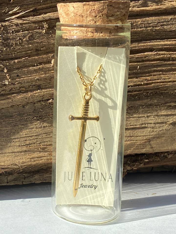 Zwaard Talisman Ketting voor wholesale door June Luna Jewelry