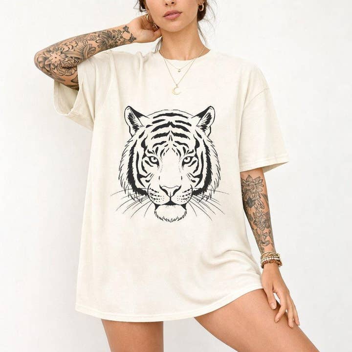 Comfort Colors - Tiger Print Graphic Tee, Djur, Konst, Mjuk för wholesale av Printliss