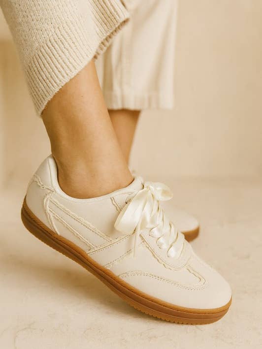 Baskets minimalistes à lacets pour tous les jours pour la vente par Miami Shop