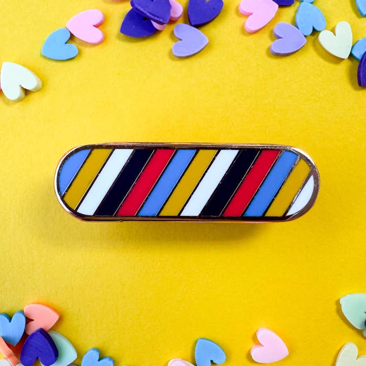Kitty With A Cupcake - Wholesale Lapel Pin/Button - Polyamory Pride Plaque Enamel Pin