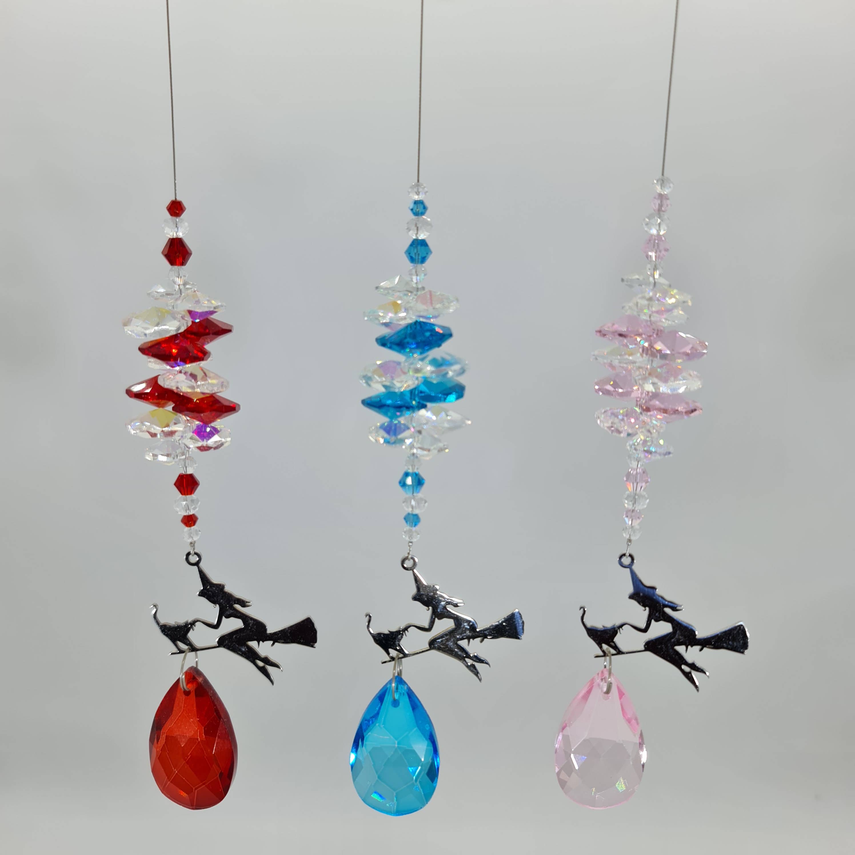 Gifts N Crystals – wholesale Suncatcher – Witch and cat crystal suncatchers, mixed colors6