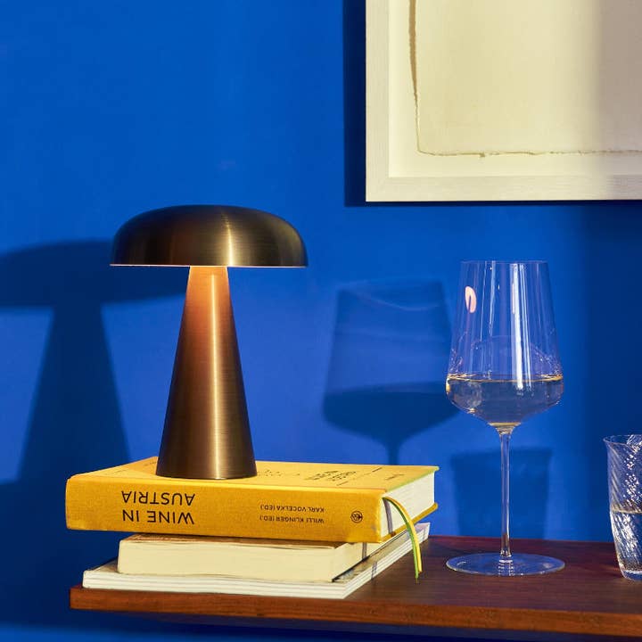 Kiyo Home - Venta al por mayor Lámparas decorativas/de escritorio - Lámpara LED Inalámbrica de Champiñón Metálico6