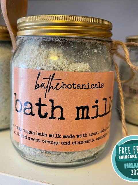 Bath Milk with coconut milk and oats for wholesale by Bathe Botanicals