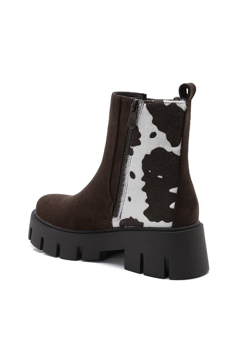 Joia Paris - Wholesale Booties - Women's - Chelsea suede boots with lug sole WZ-1135