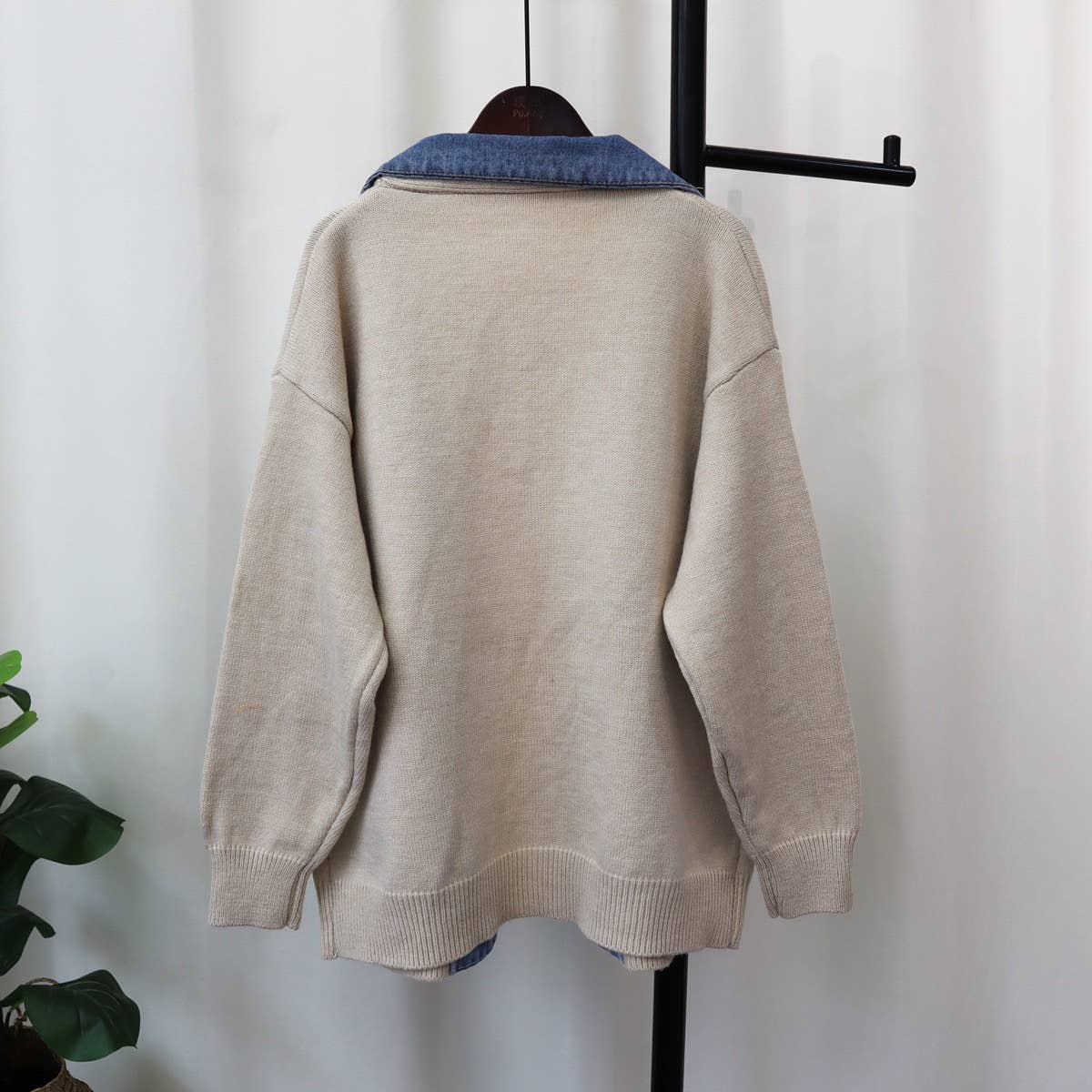 Productseeker - Wholesale Cardigan - Women's - JP26 2025 Autumn Denim Patchwork Casual Knit Cardigan2