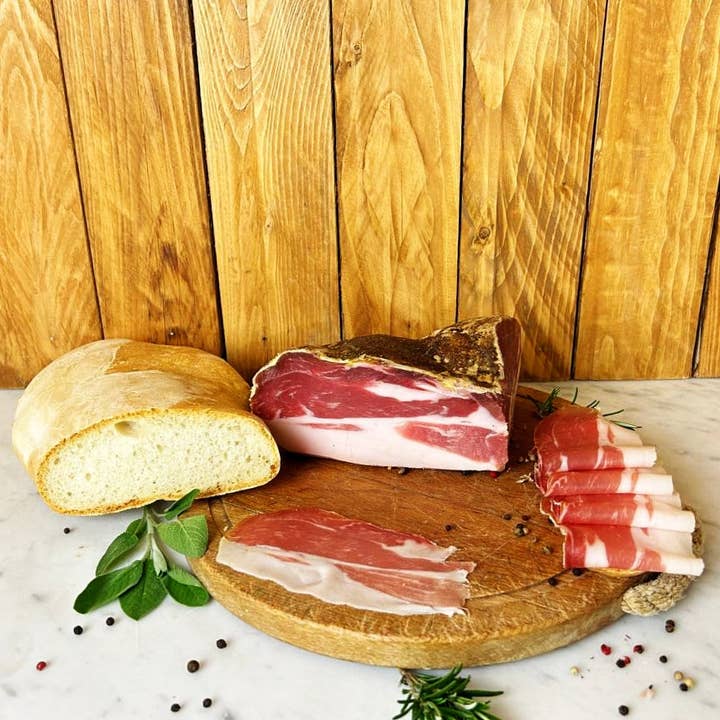 Tranche de Prosciutto Il Borgo sans os pour la vente par Passione Toscana