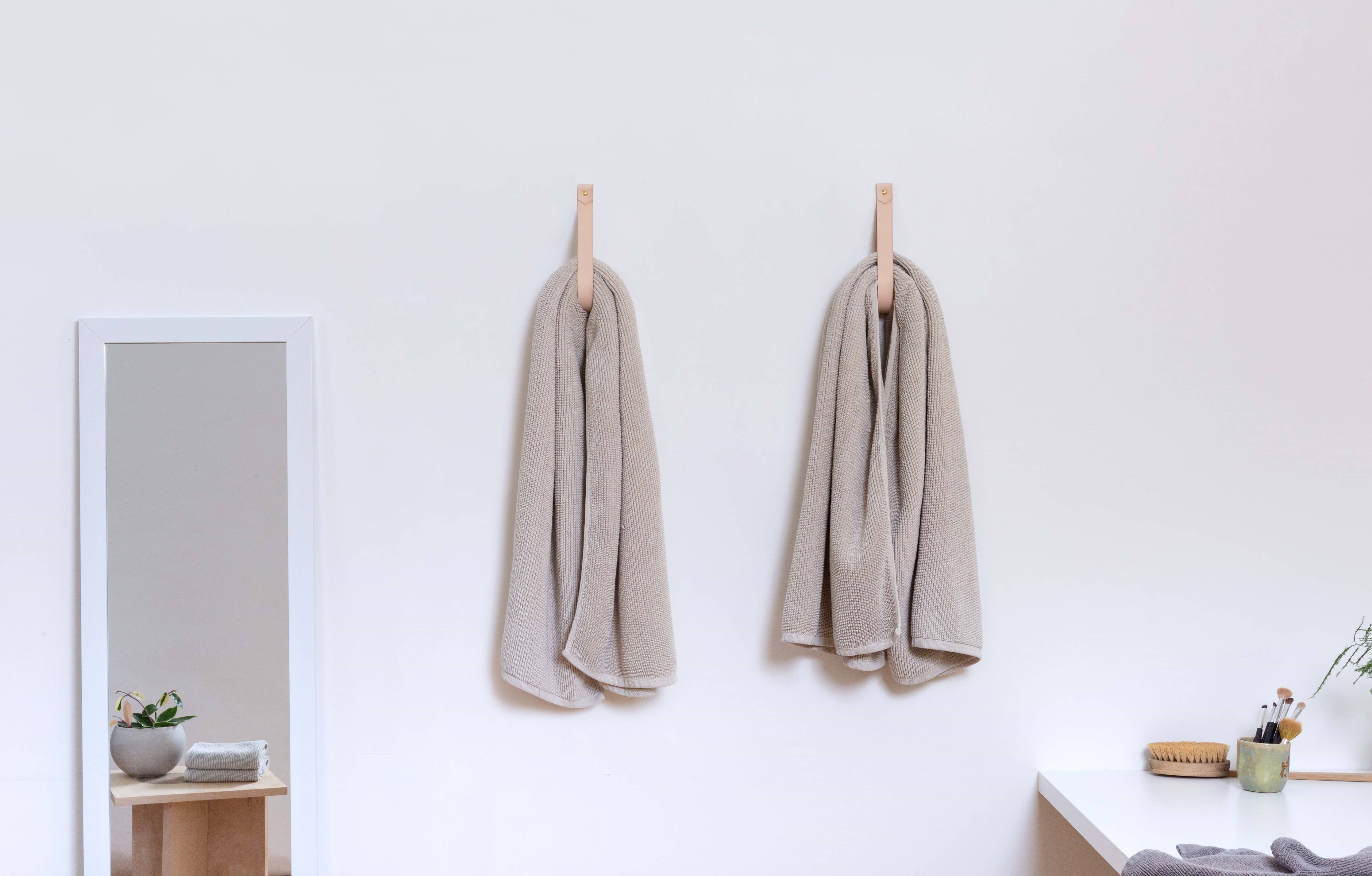 Keyaiira – wholesale Väggkrok – Stor läder väggrem [V'ed end]3