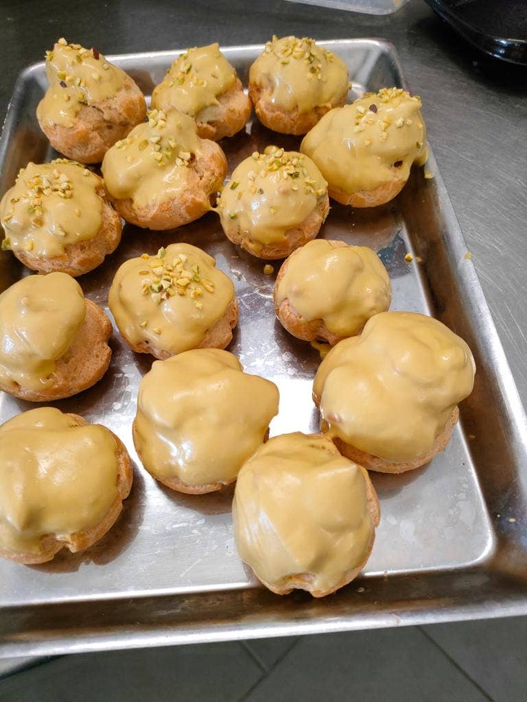 AIDA di Giangreco - Wholesale Chocolate Covered Sweets - Artisanal puffs filled with chocolate 200g tray1