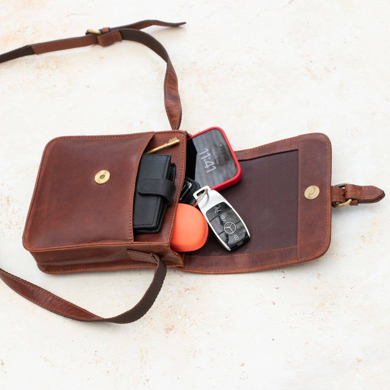 PRIMEHIDE - Wholesale Crossbody Bag - Women's - PRIMEHIDE Leather Crossbody Bag - 1188515