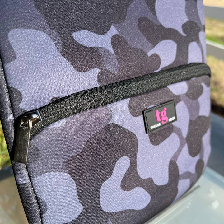 TAYLOR GRAY - Wholesale Sporting Accessories - The Midnight Camo Pickleball Paddle Cover | shoptaylorgray3