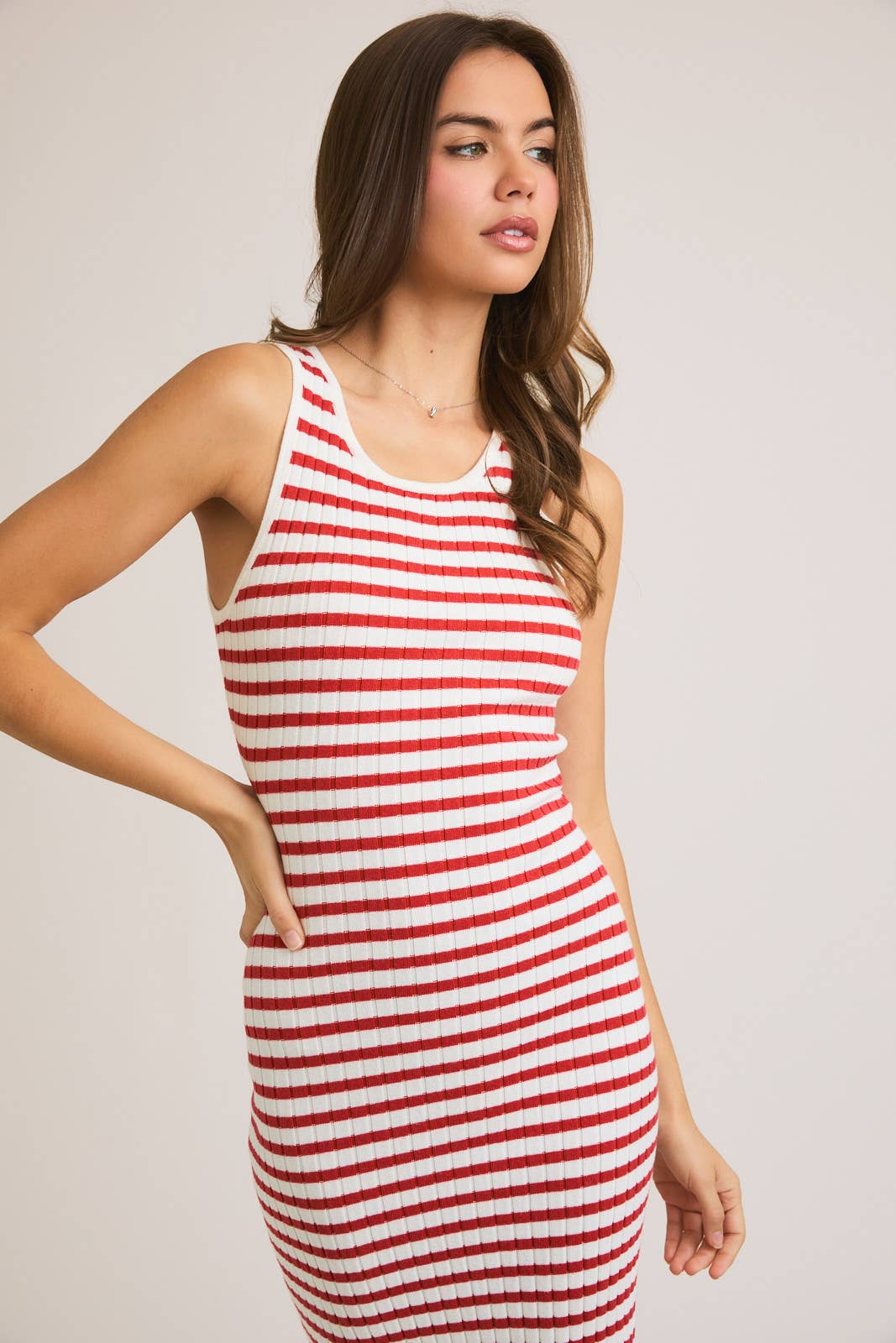 LE LIS - Wholesale Dress - Women's - SLEEVELESS ROUND NECK STRIPED RIB SWEATER DRESS8