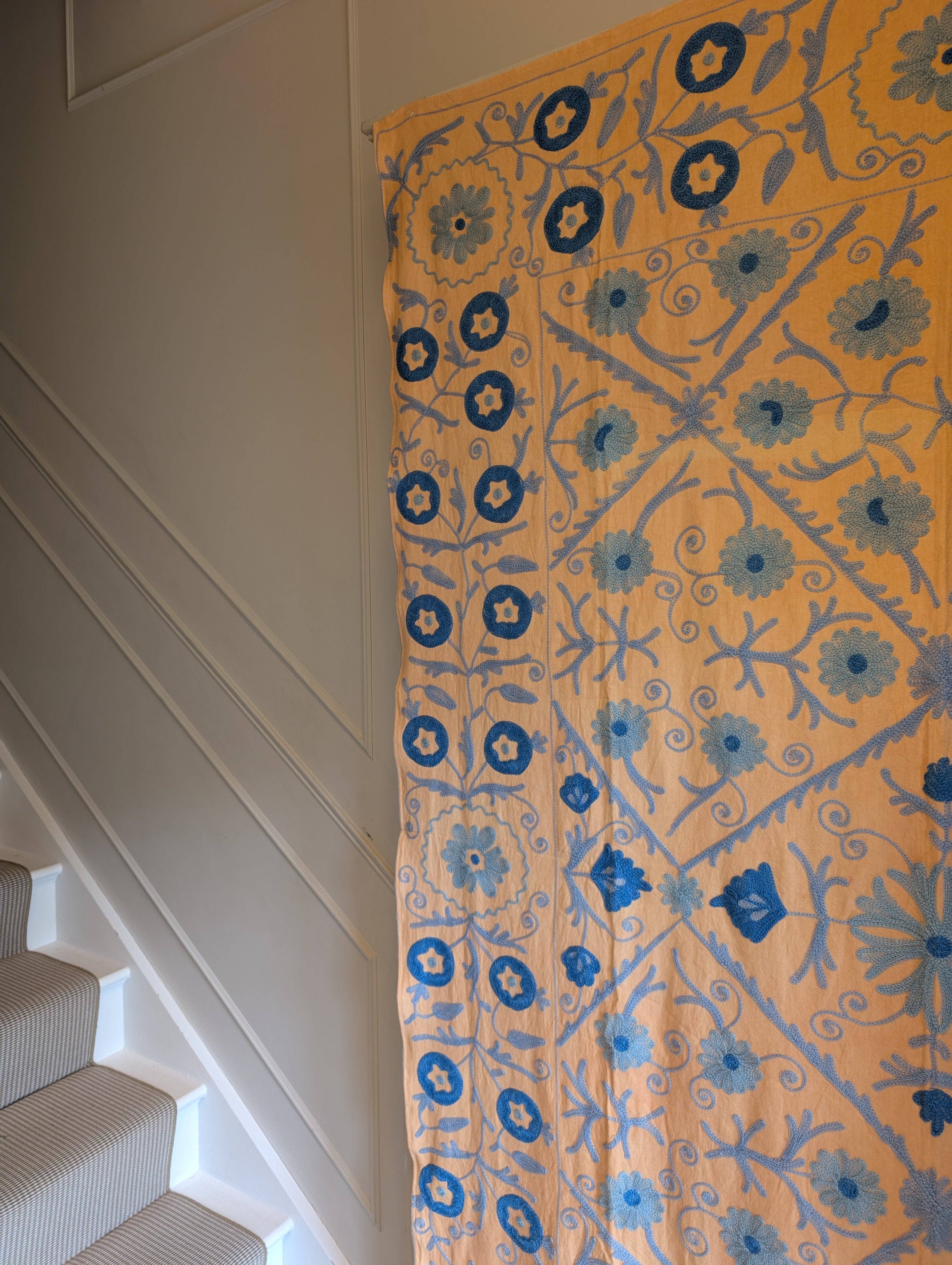 LNH EDIT - Vendita all'ingrosso Plaid - Suzani 014, apricot blues - coperta in cotone con ricamo dettagliato2