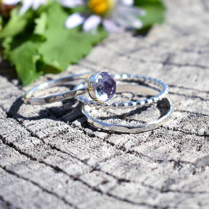 A Wild Violet – wholesale Solitairering – Alexandrit Ring2