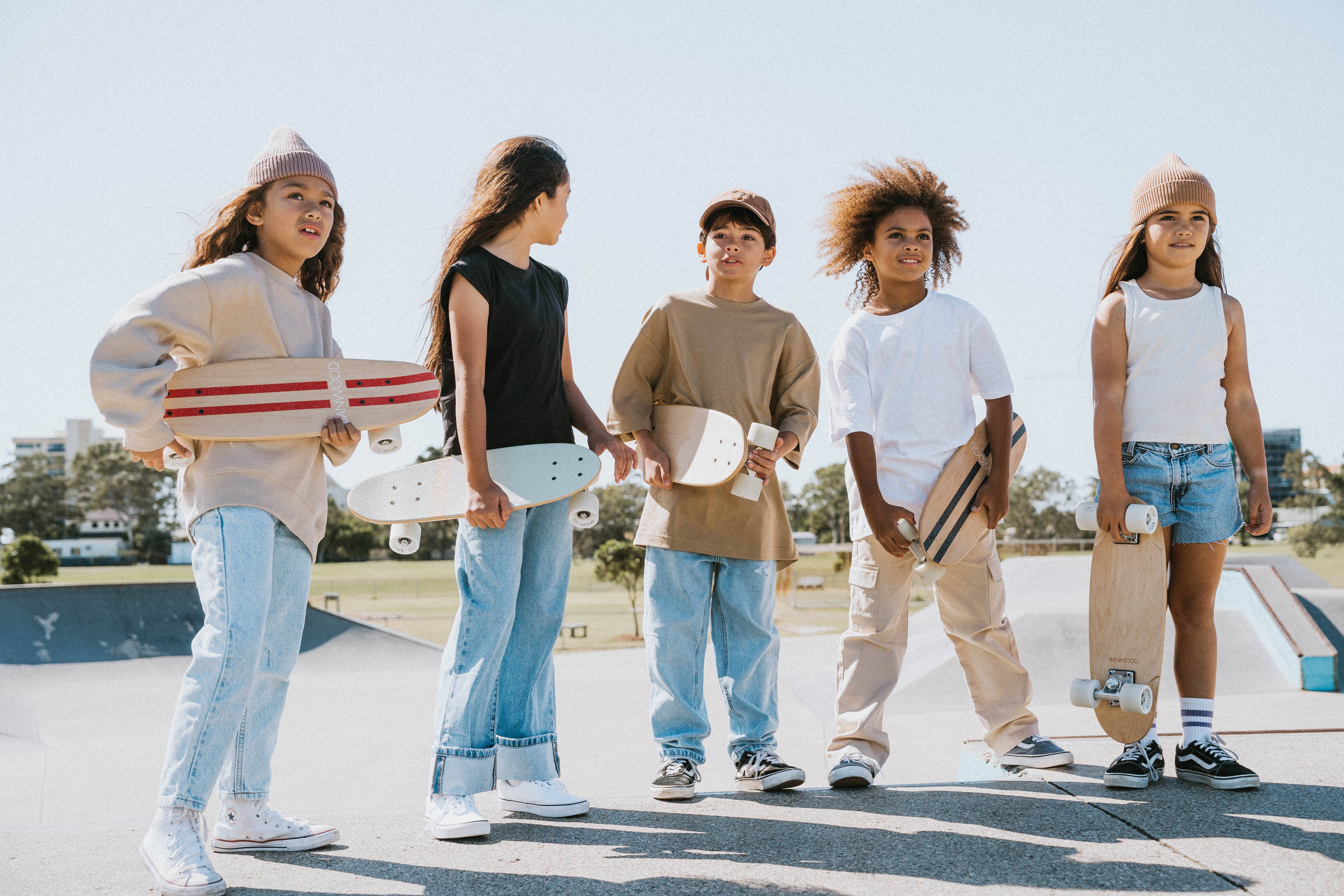 Banwood UK – wholesale Bike/scooter – Kids – BANWOOD SKATEBOARD - RED4