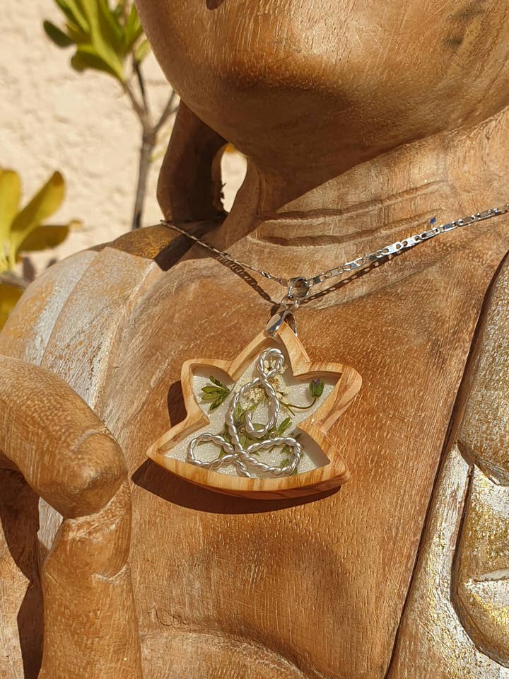 ”Lotus blomma” halsband för wholesale av L'Ecrin Vert