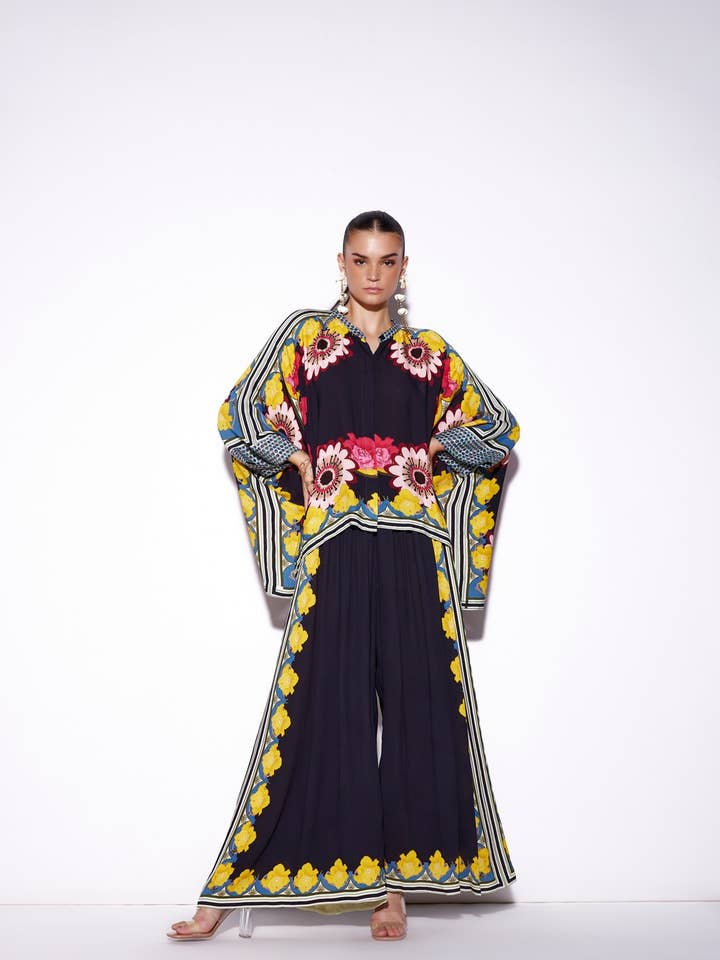 Alora cape-blus med byxor för wholesale av VERB BY PALLAVI SINGHEE