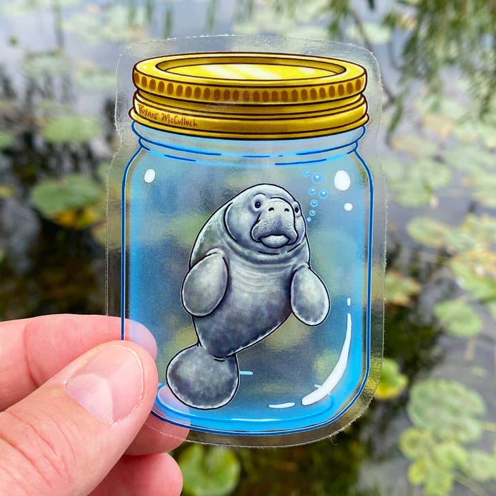 AUTOCOLLANT TRANSPARENT : Lamantin dans un bocal pour la vente par Ryan McCulloch Art