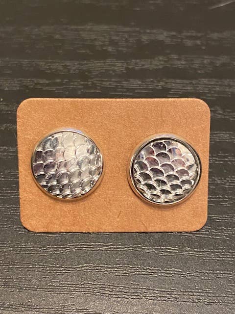 SMA Artistry Creations - Vendita all'ingrosso Orecchini a bottone - Orecchini a bottone con cabochon a sirena da 12 mm10