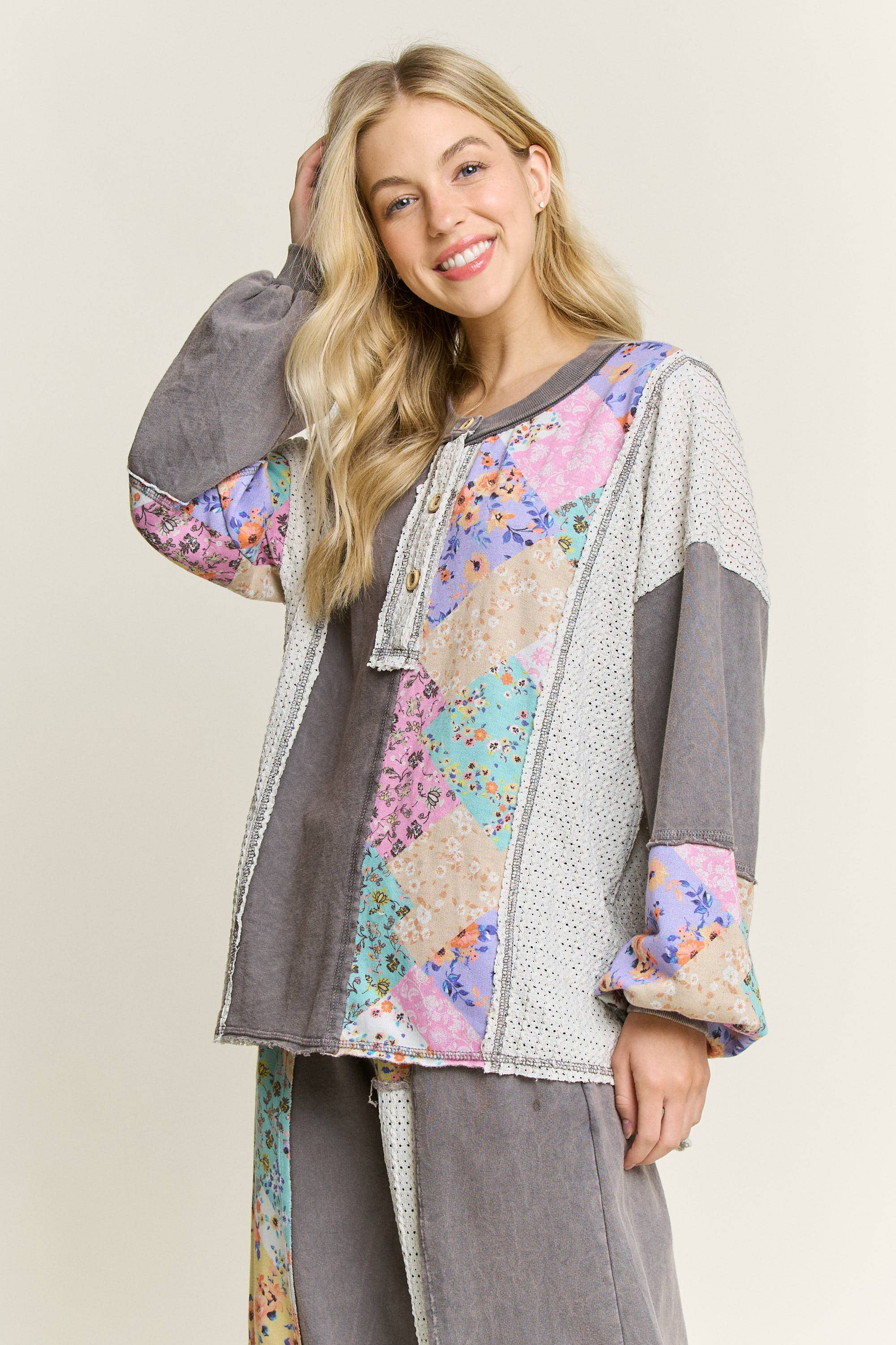 J.Her – Engroshandel Strikket top - Dame – Mineralvasket blomsterbølge-strikket jacquard boho-top HT6039P14