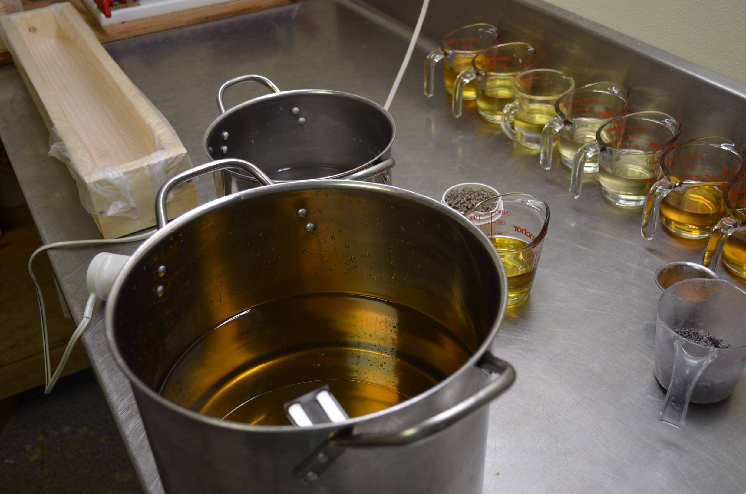 Bees-to-Bubbles Handcrafted Soaps – Engroshandel Sæbestykke – Sandeltræ og vanille sæbe2