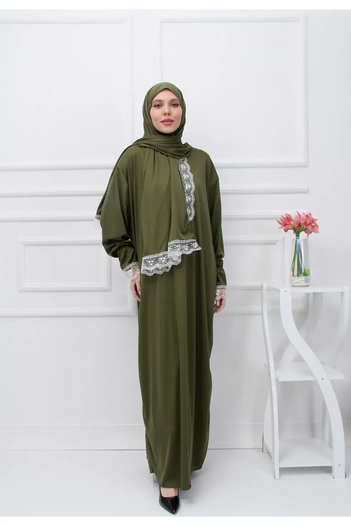 Meyran - Vente Hijabs – femme - Robe abaya saisonnière avec foulard intégré - options de couleur6