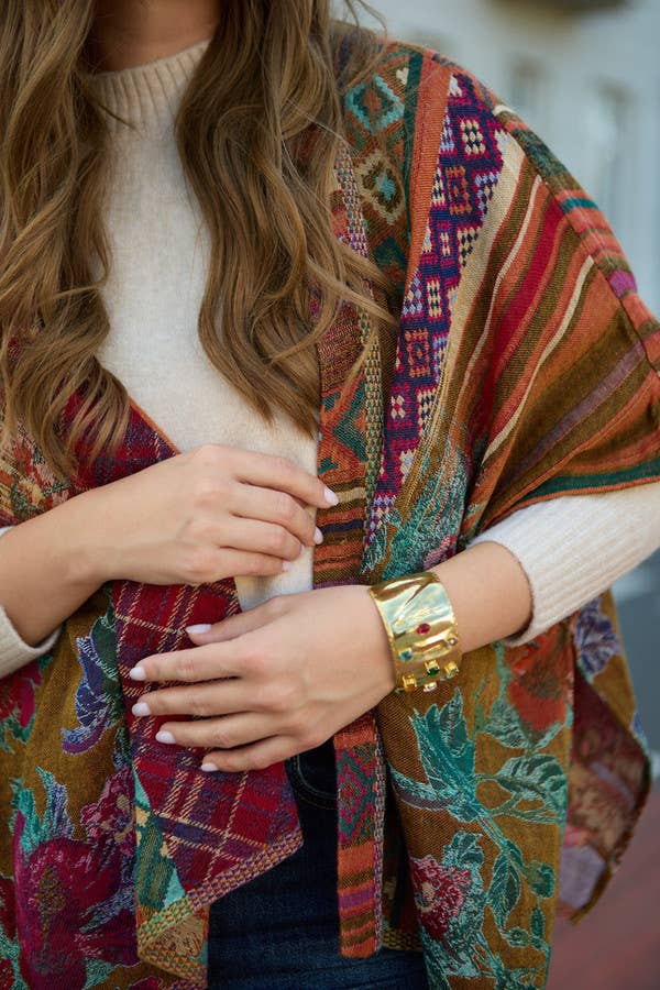 SAACHI – wholesale Poncho – Women's – Floral Geometric Short Open Poncho4