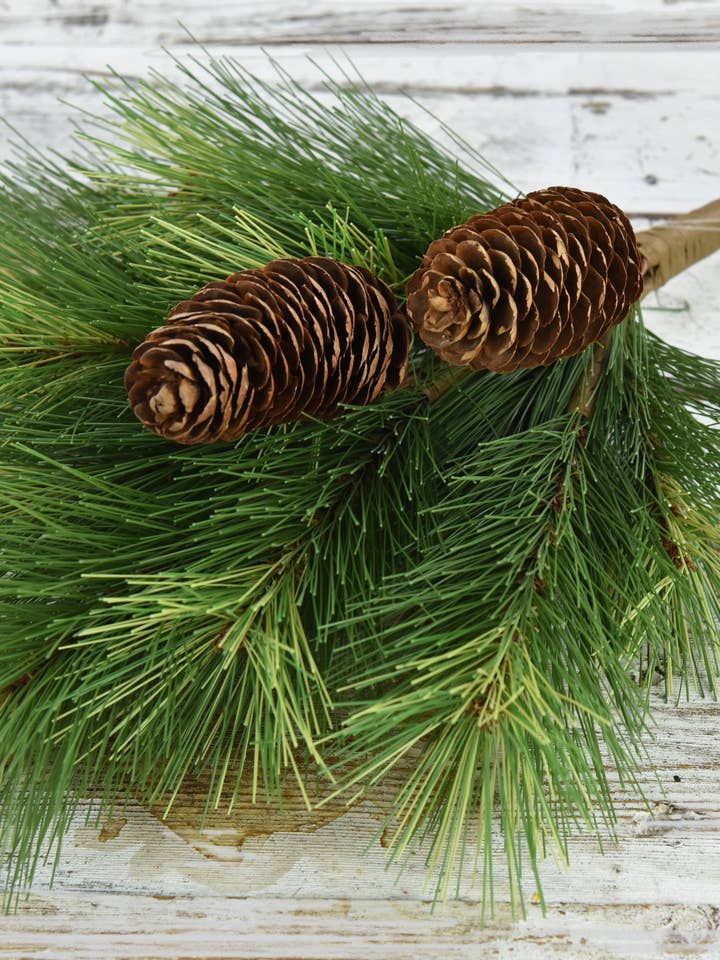 Mountain Pine 18in Pick för wholesale av Wholesale Home Decor