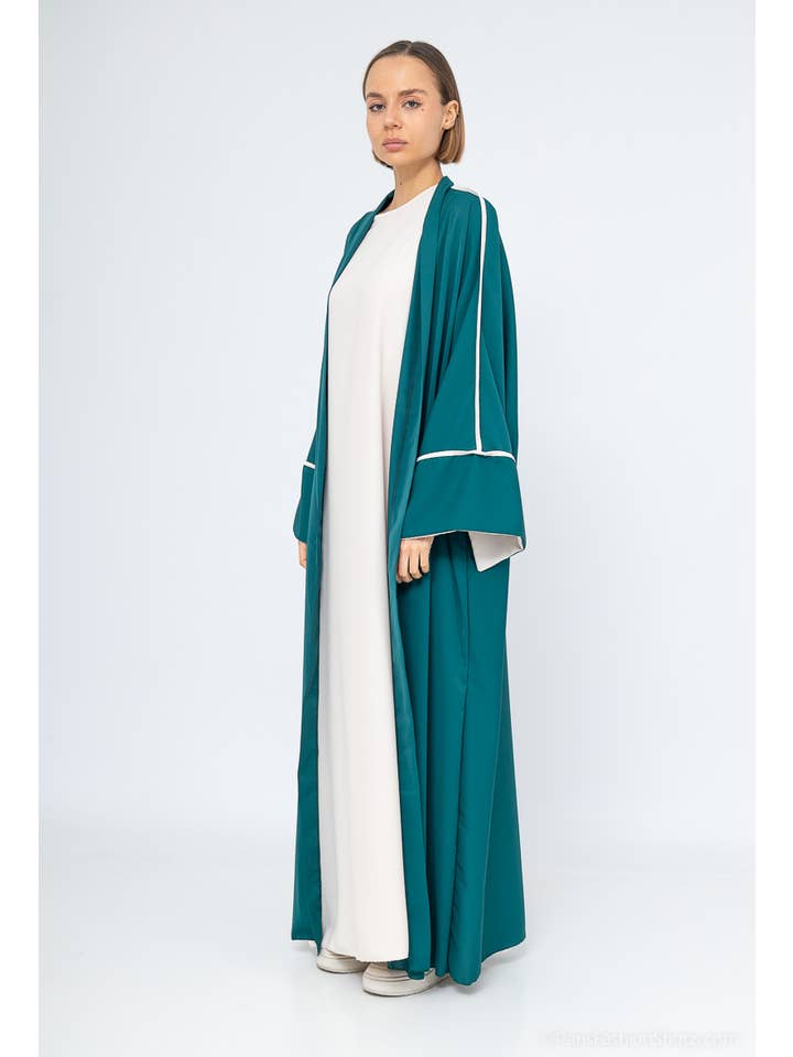 IDEAL OUTFIT – wholesale Kimono – Women's – Kimono with two-piece silk tank top from Medina 2373pk29