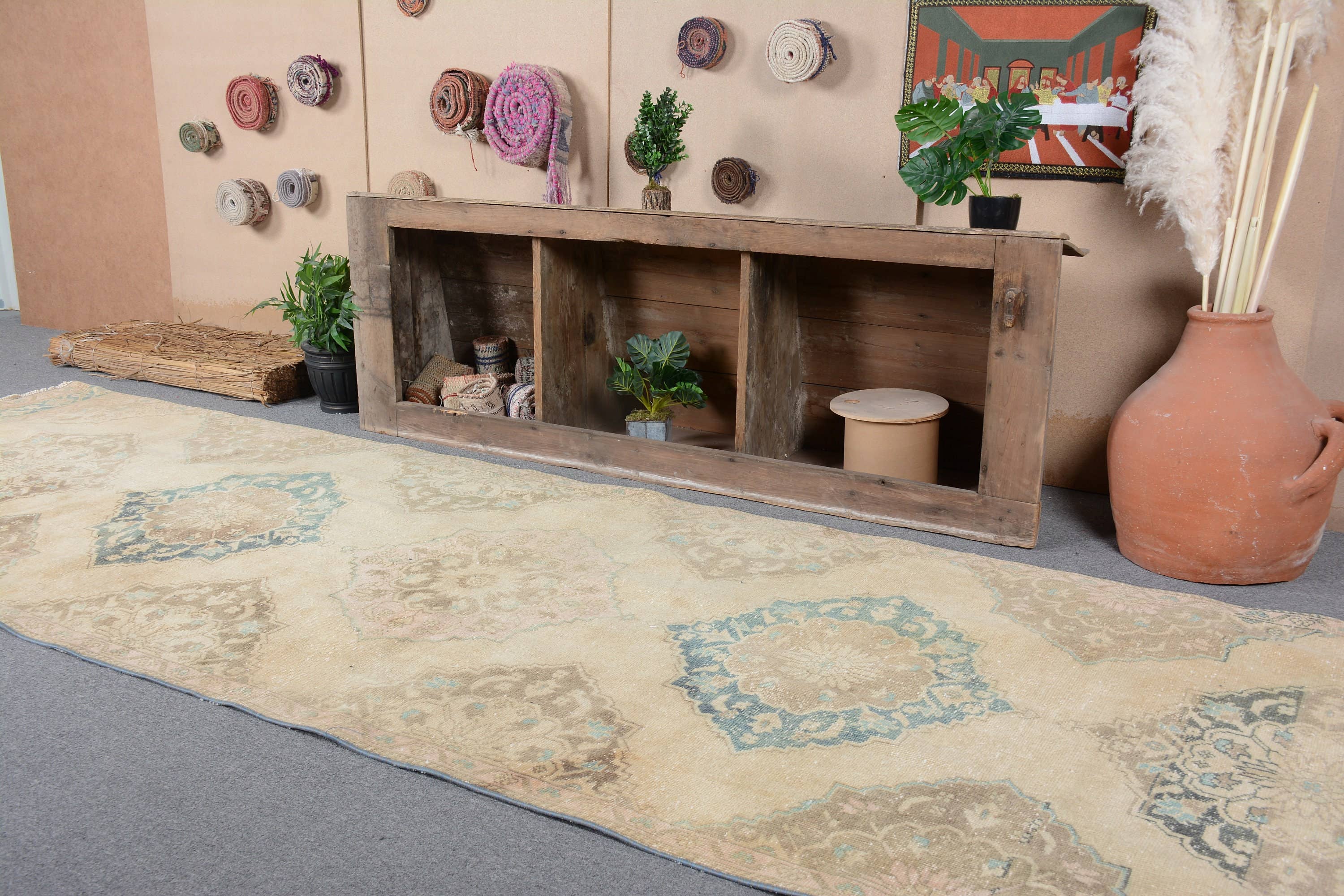 The Loom Wholesale - Wholesale Runner Rug - Vintage Geometric Wool Rug - Beige & Blue1